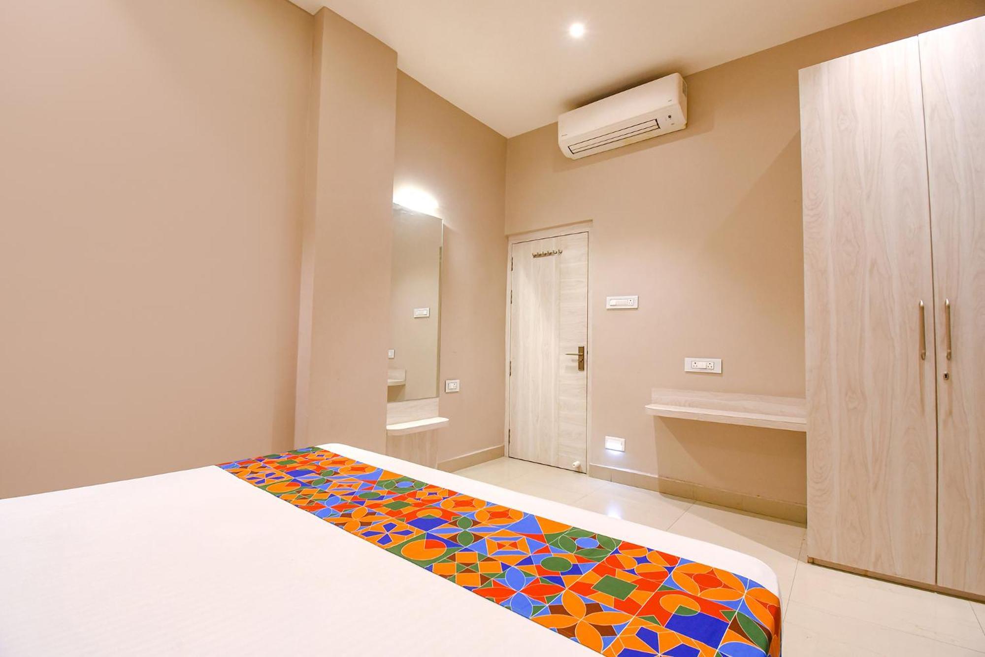 Fabhotel Kitchen Q Inn - Belaghata Kolkata Exterior photo